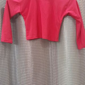 Round Neck Strechable Pink Crop-top/blouse