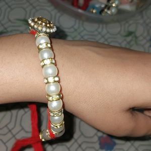 Hand bracelet