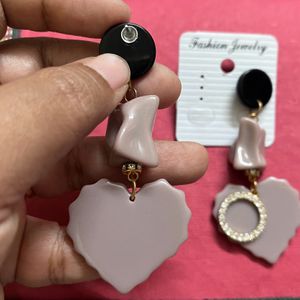 Beautiful Korean Earrings (brand new)