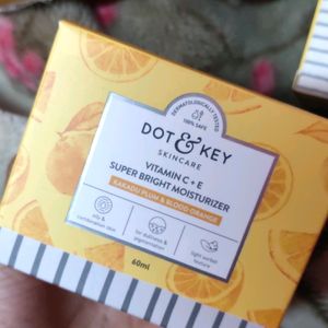 Dot Key Moisturizer Vitamin C + E