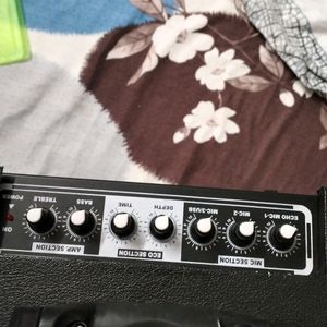 Amplifier Guitar / Karaoke Box / Bluetooth Speaker