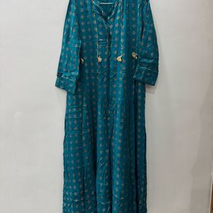 Women Kiaasa Kurta