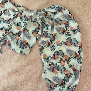 Floral Crop Top With Puffy Sleeves