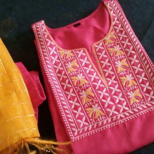 Unused Kurta Set For Women