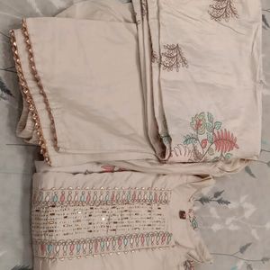 Women Kurta Set With Embroidery Dupatta