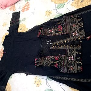 Printed Black Kurti Set