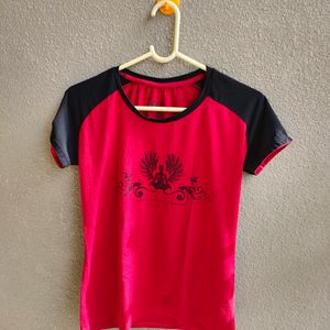 Round neck Red T-shirt