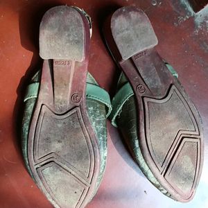 Sandal