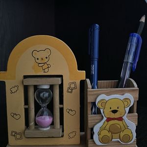 Wooden Pen Stand