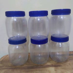 6 Plastic Storage Containers