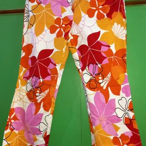 Floral Print Capri Size - M