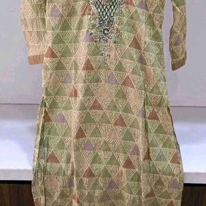 Beautiful Colour Combination Kurti N Pant