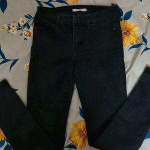 Black Levi's Skinny Fit Jeans