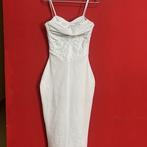 Kiara Dress White Body Fit Xs Size