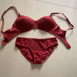 Amante Lingerie Set