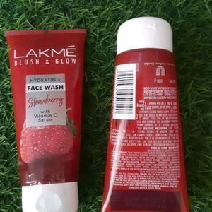 💥pack of 2 Lakme blush & glow facewash
