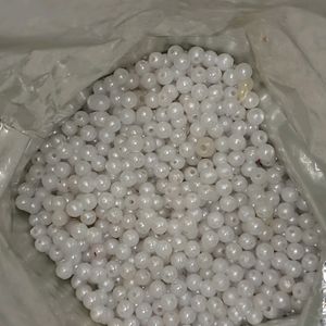 White Beads Around 100