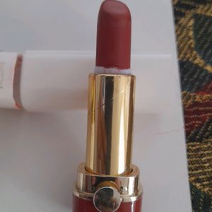 Waterproof ,smudged Proof,beautiful Shade Lipstick