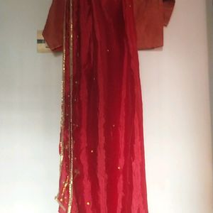 Lehenga, blouse with rust Dupatta