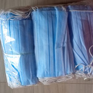 Pack Of 100 Surgical Or Face Masks