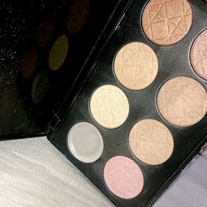 8 COLOUR HIGHLIGHTER PALLET( MARS)