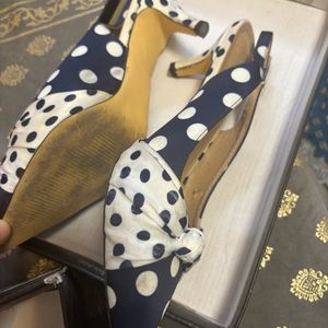 Smart Polka dot Heels