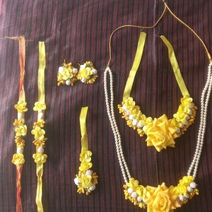 Floral Jewellery Set For Themed Events