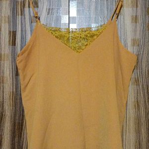 Sarah John QUALITY CLOTHING Sleeveless Top