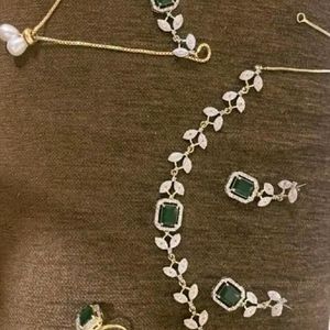 Diamond Looking Jewelry Set