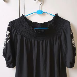 Black Off shoulder Top