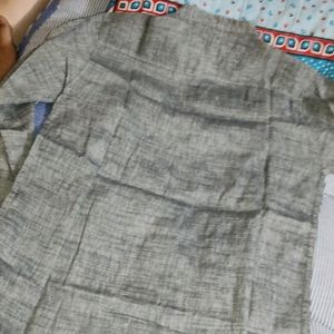 It's Grey Kurta Quality And Condition Is Best