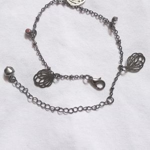 So pretty Grey Color Bracelet 📿🩶✨️🤩😊