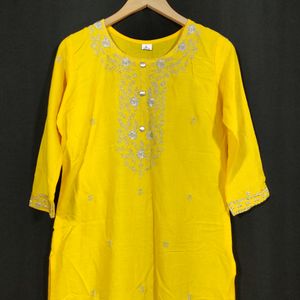 Women Yellow Kurti With Dupatta