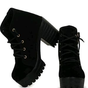 Women Boots