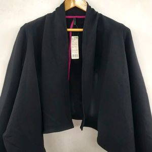 BENETTON BRAND NEW SHRUG