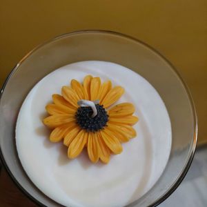 Glass Scented Candle With Sunflower