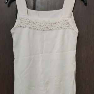 325Rs.Off White Pearl Detail Top
