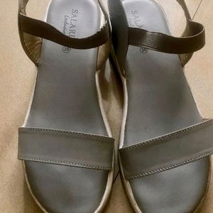 Grey Plateform Heels