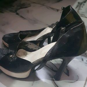 Black And White Pencil Heel