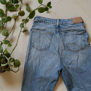 Only Ripped Jeans Straight Fit - Size 28