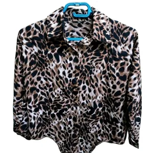 Leopard Print Knotted Shirt