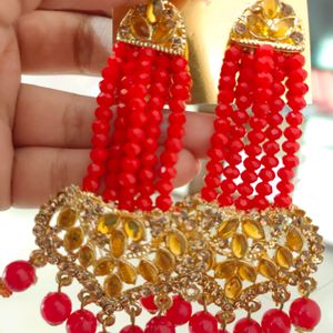 Traditional Earings With Bindi Set