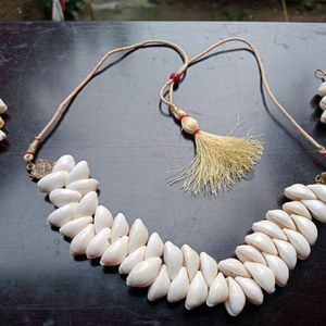 Kaudi Necklace Set