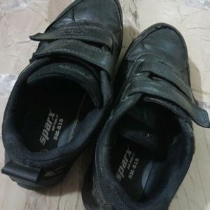 UNISEX SCHOOL SHOES