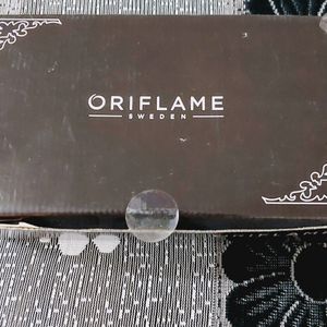 Oriflame Tissue Holder