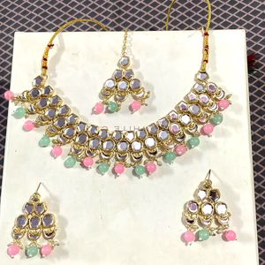 Beautiful Necklace With Earings And Mangtika Never Used