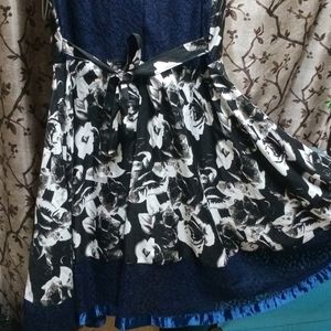 New Year Sale 🎉 💃Sleeveless  Dress