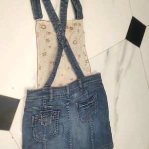 Dungaree