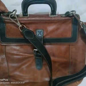 Used Genuine Leather Unisex Office Bag In Good Con