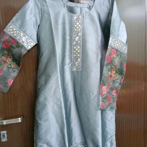 GREY EMBRIODERY KURTA PANT SET